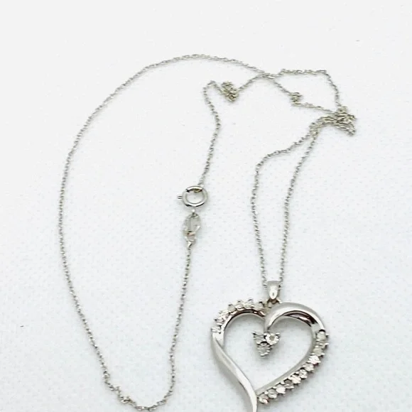 925 Sterling Heart Necklace Pendant with 5 Diamonds Fine Jewelry